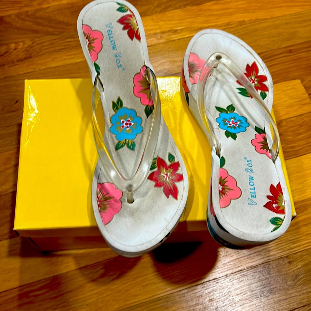 Yellow Box Maile-Python 8.5 wedge flip flops.